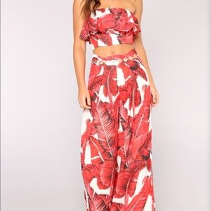 Fashion Nova Sundance tropical set Red